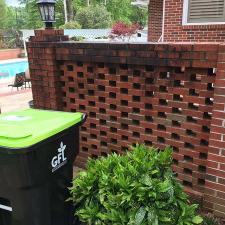 south-elm-ave-brick-fence-cleaning 1